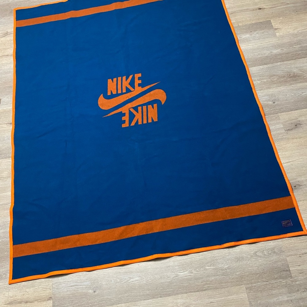 NIKE Vintage Blue Orange Authentic Pendleton Rare Blanket in Box